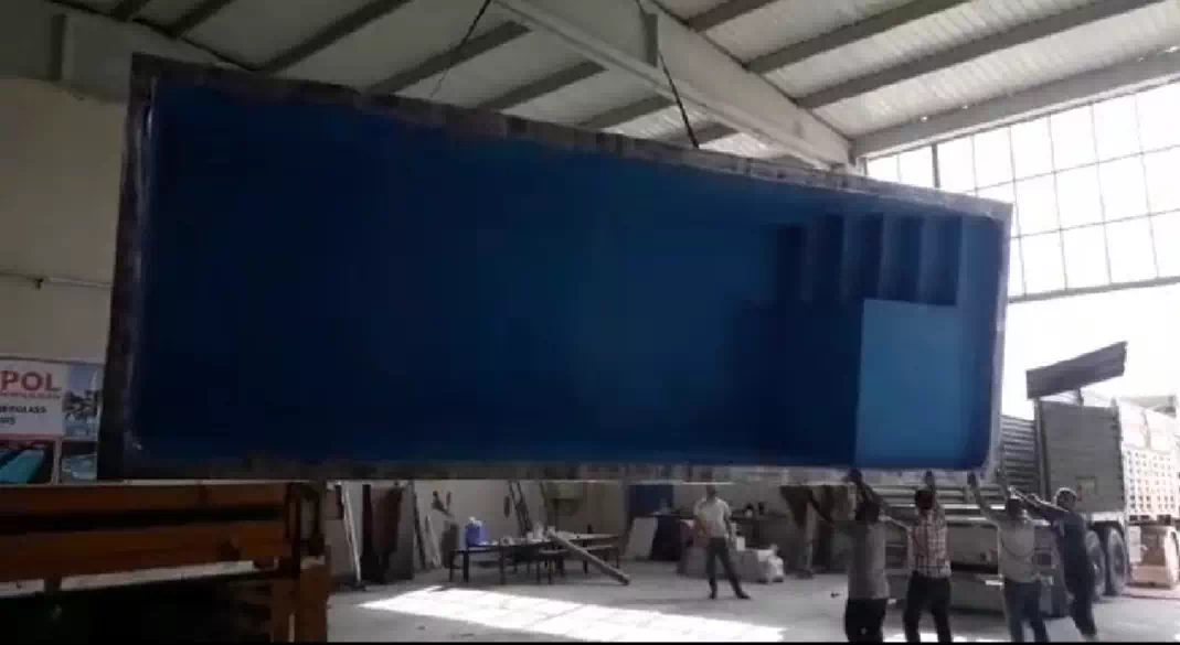 fiber havuz taşıma ve montaş aşamaları